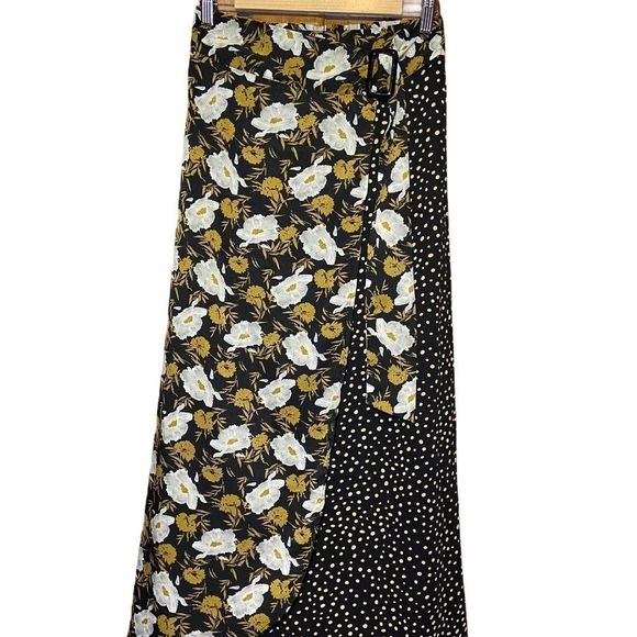 Sugarlips Dresses & Skirts - NWT Sugar Lips Mixed Media Floral Maxi Skirt XS